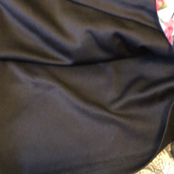 SARA MICHELLE SIZE M FOOLER BLOUSE BLACK TANK FLORAL OUTER SHORT SLEEVE - #314 - Picture 10 of 12